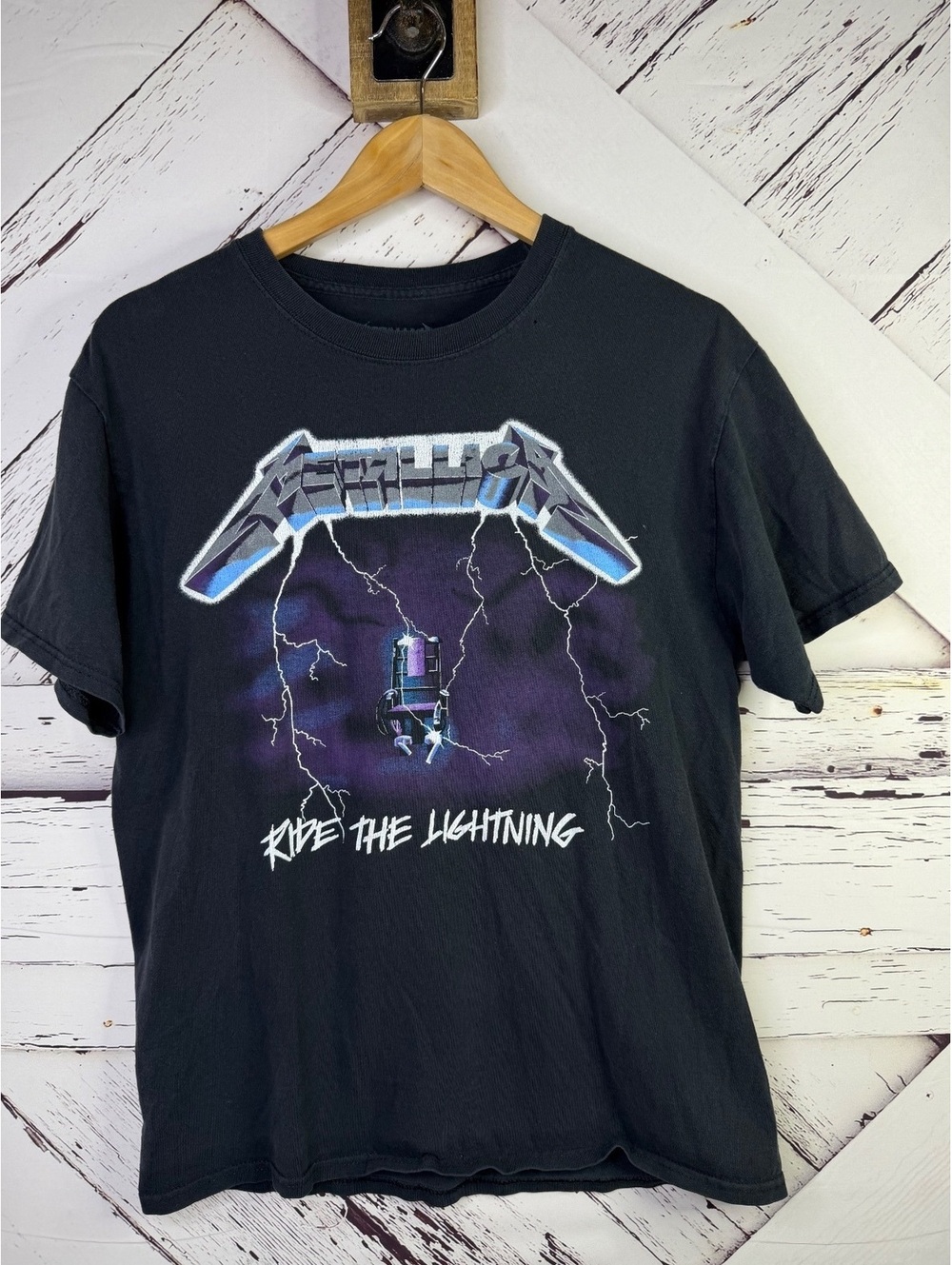 Metallica Ride The Lightning Album Tee Black Graphic T-Shirt Band Merch Adult M